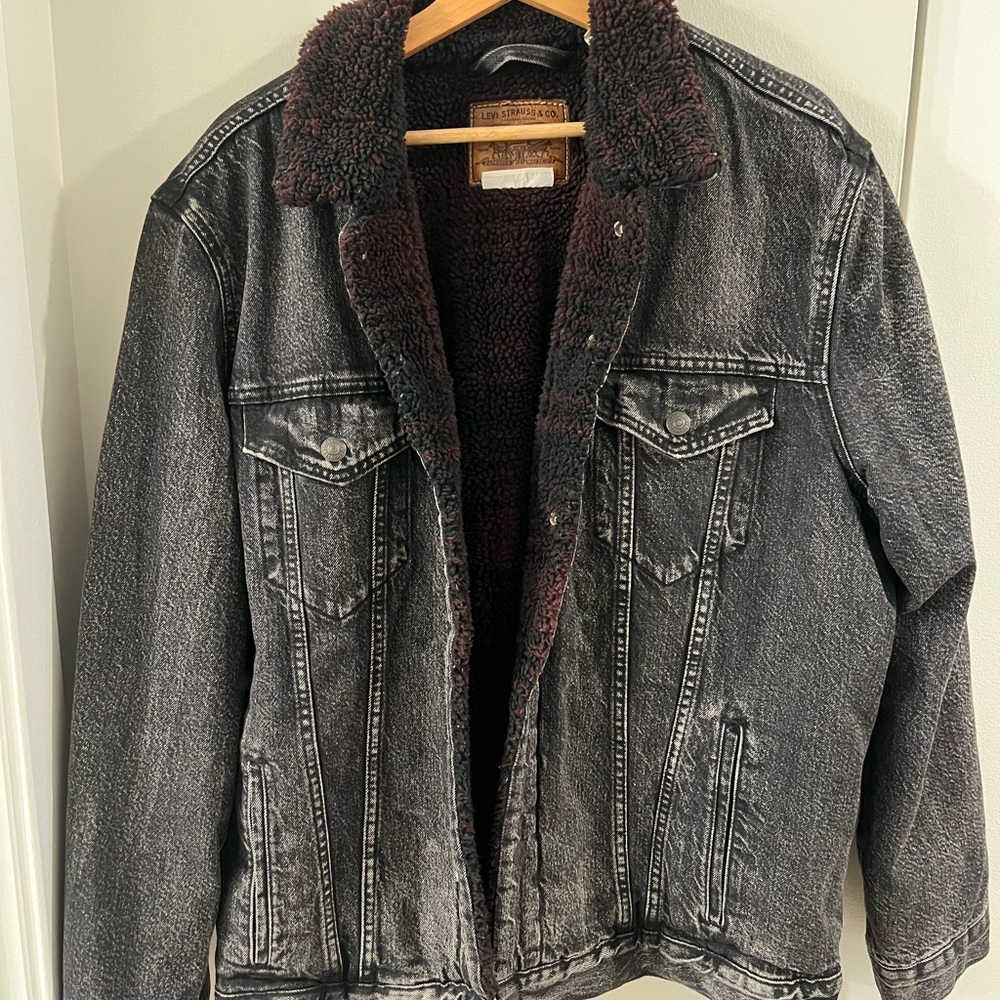 Levi's Black Washed Jacket with Brown Sherpa Lining
